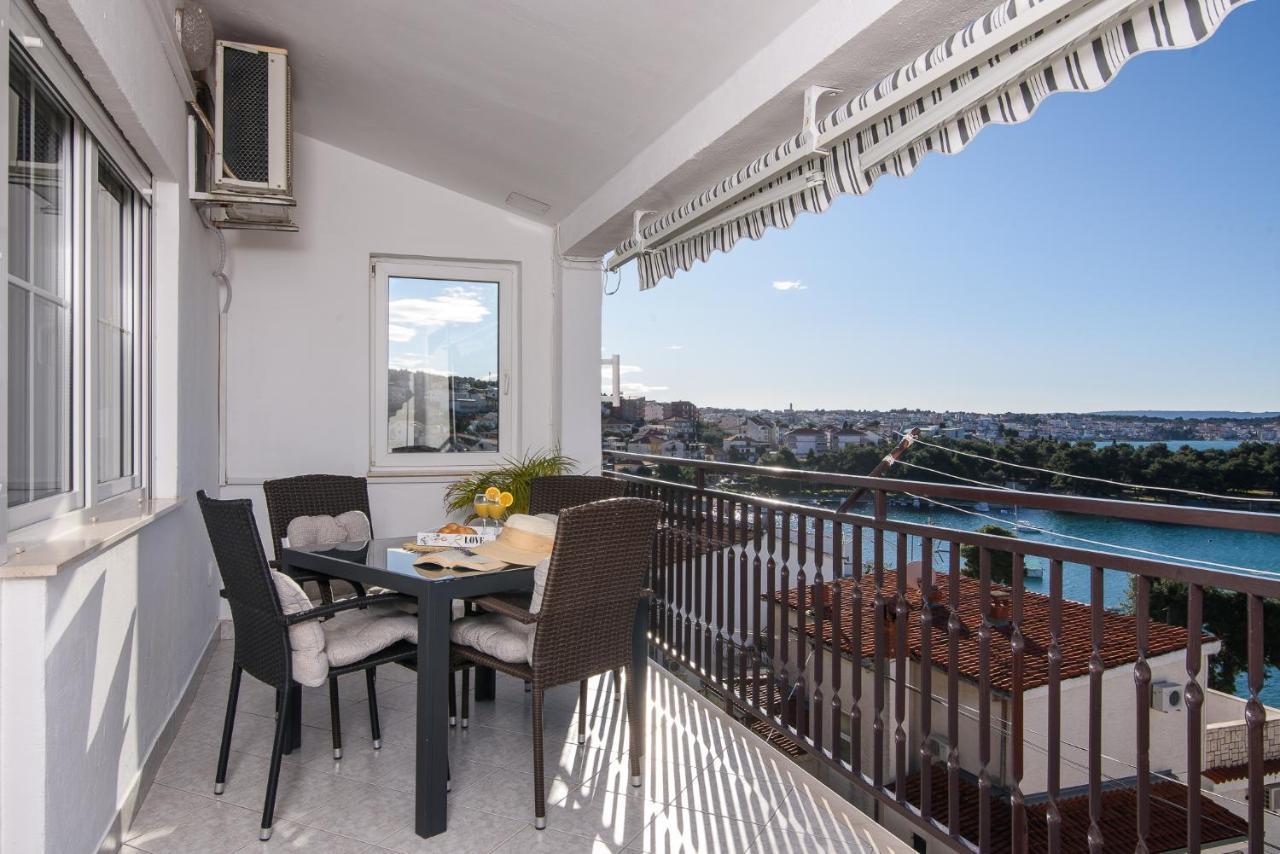 Apartment Kristina Trogir Extérieur photo